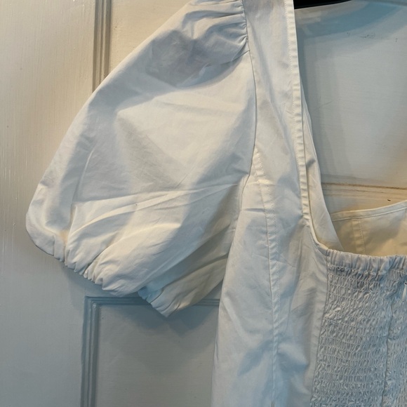 NWOT J.Crew corset like top with ruched back and puff sleeves. Statement blouse! - Picture 4 of 7